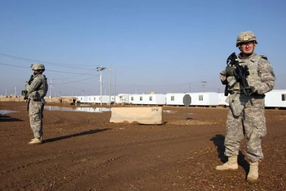 Irak: lanzaron dos misiles en una base estadounidense (Fuente: AFP)