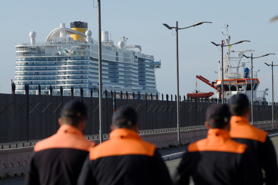 Coronavirus: Argentinos aislados en un crucero en el puerto de Roma por un posible caso (Fuente: AFP)