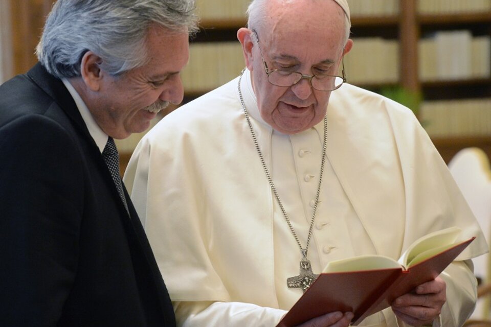 Alberto Fernández y el Papa Francisco en su encuentro de ayer.  (Fuente: NA)