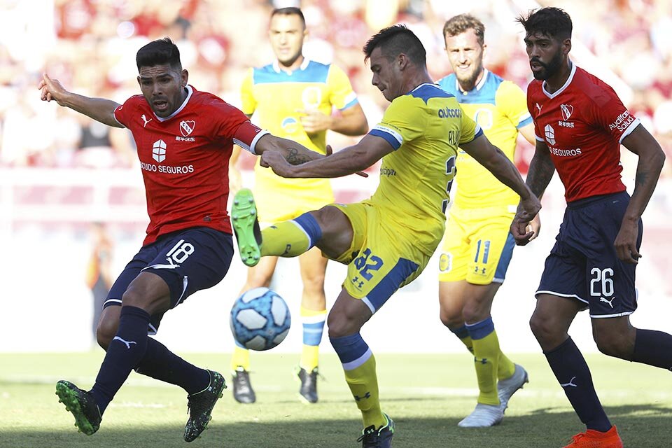 Almada tendrá un mes de recuperación.