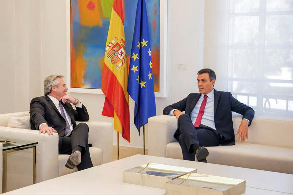 Alberto Fernández se reunió con Pedro Sànchez en noviembre pasado. 