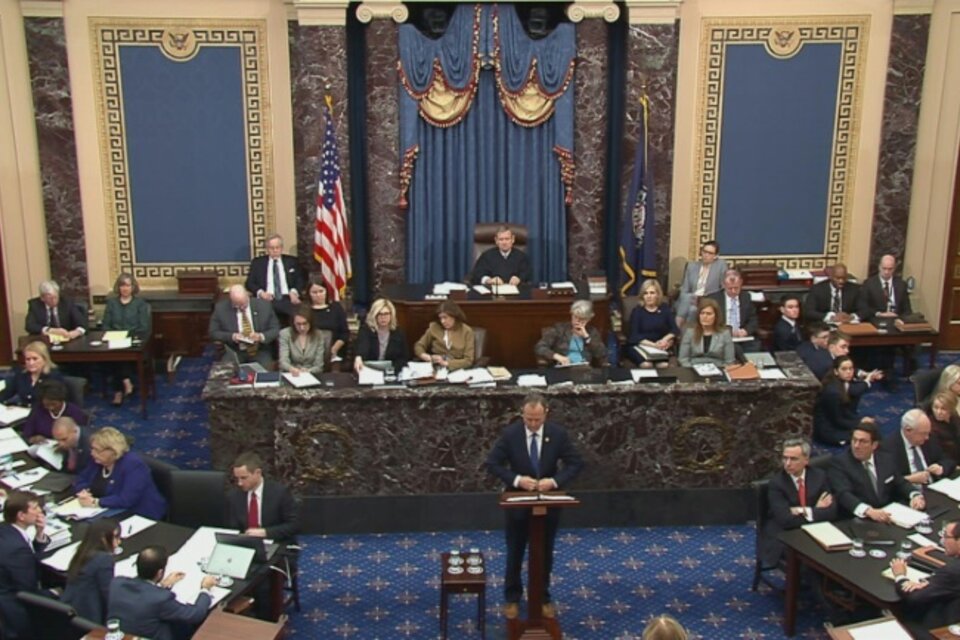 Schiff presenta su alegato final en el Senado. (Fuente: AFP)
