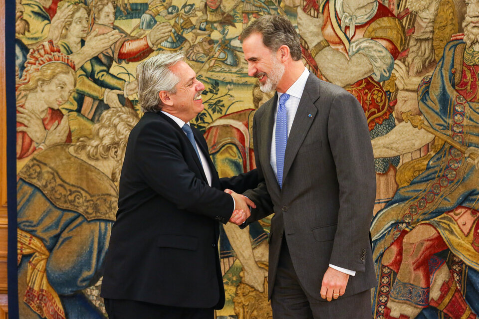 El Presidente se reunió con Felipe VI luego de su encuentro con Sánchez. 