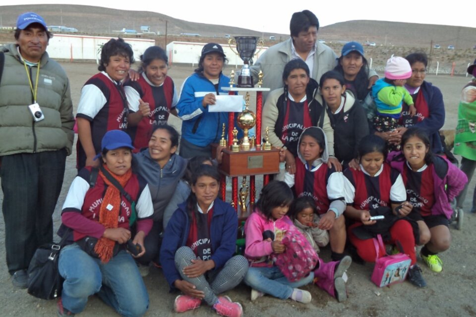 El equipo de Cerro Negro Campeón 2015. Con todas sus integrantes 