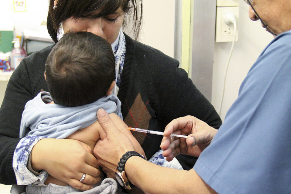 Uno de los mayores faltantes ocurre con la vacuna contra el meningoco. (Fuente: NA)