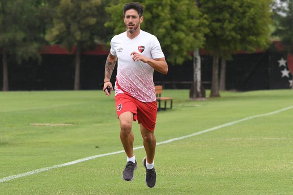 Pérez entrenará el miércoles con el plantel profesional.