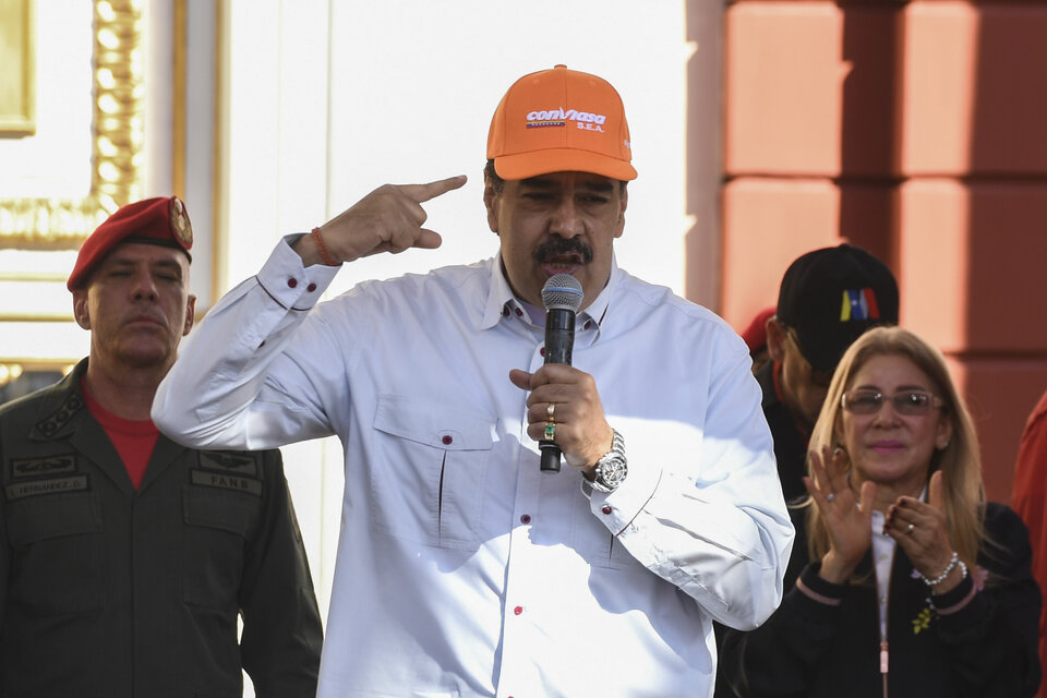 "Se creen dueños del mundo," dijo Maduro en referencia a Estados Unidos. (Fuente: AFP)