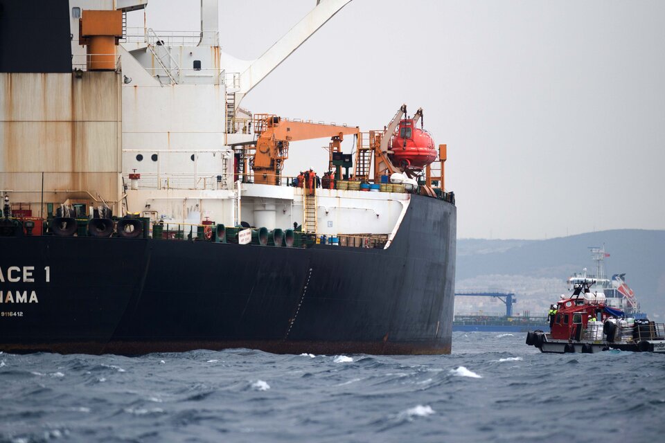 El buque iraní Grace 1, detenido por Gran Bretaña en Gibraltar. (Fuente: AFP)