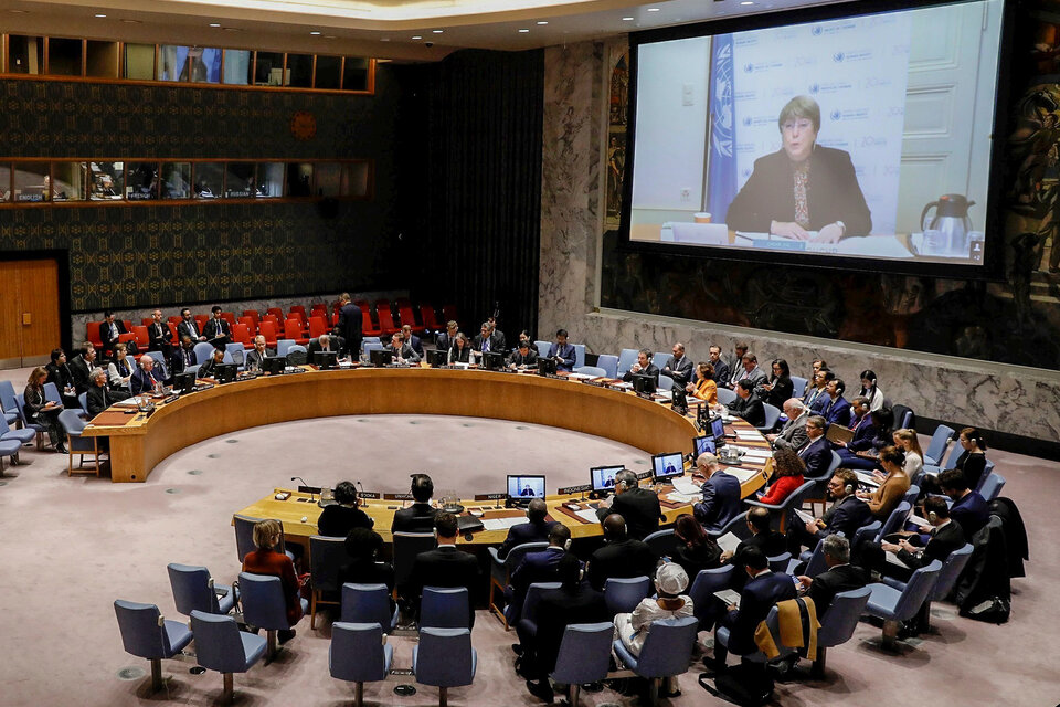 Bachelet anncia la lista de empresas sancionadas al consejo de Seguridad de la ONU reunido en Nueva York. (Fuente: EFE)