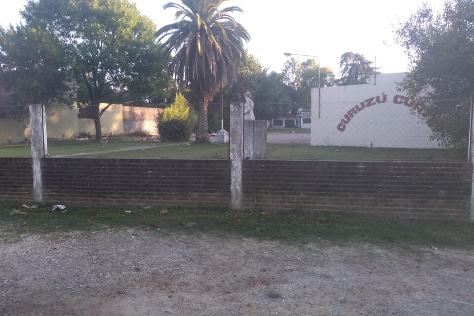 El club Curuzú Cuatía, en Villa Elisa, donde mataron a Franco Coronel. (Fuente: Twitter)