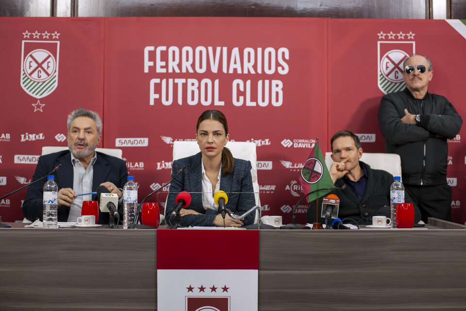 La historia se centra en el club ficticio Ferroviarios.