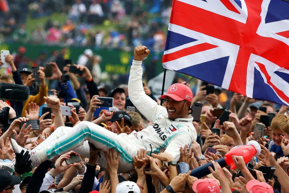 Lewis Hamilton festejó de local.