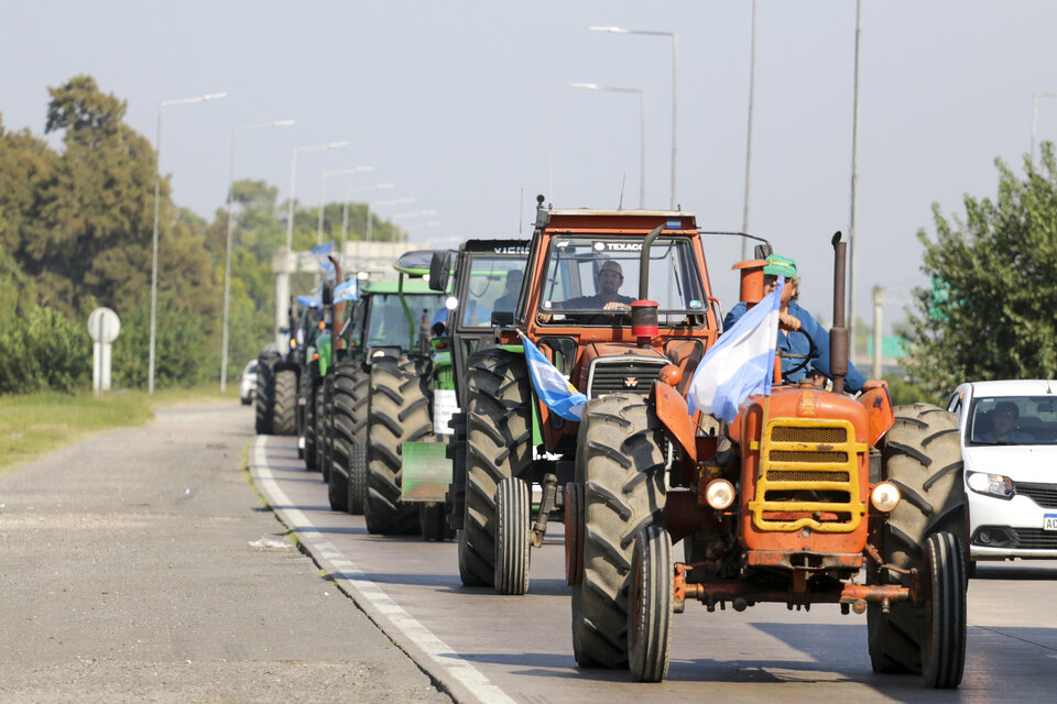 Tractorazo de productores en Córdoba.