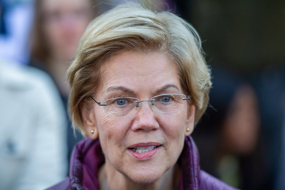 Elizabeth Warren se bajó de la carrera presidencial demócrata en EE.UU.