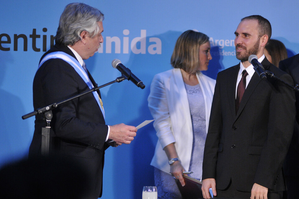 Alberto Fernández y Martín Guzmán ultiman los detalles de la propuesta. (Fuente: Sandra Cartasso)