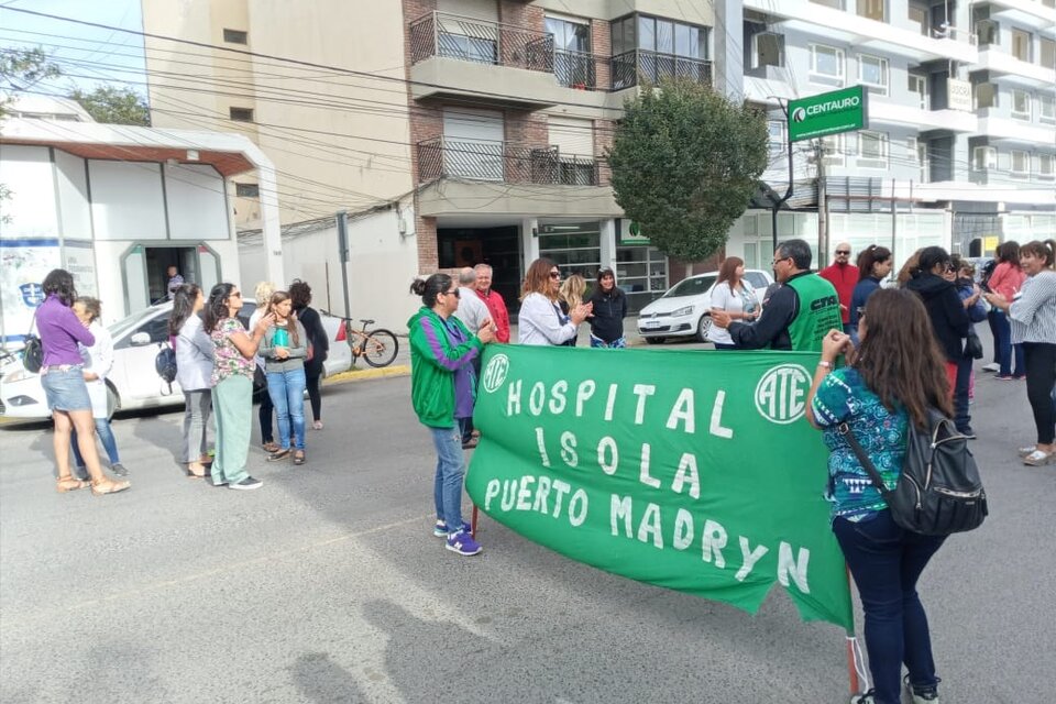 Los trabajadores estatales de Chubut mantienen sus reclamos salariales.