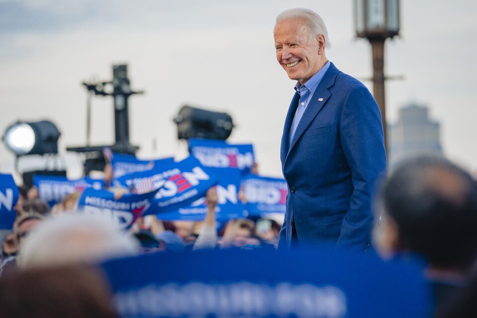 Biden, de campaña en Kansas City, Missouri, estado en el que venció por amplio margen. (Fuente: AFP)