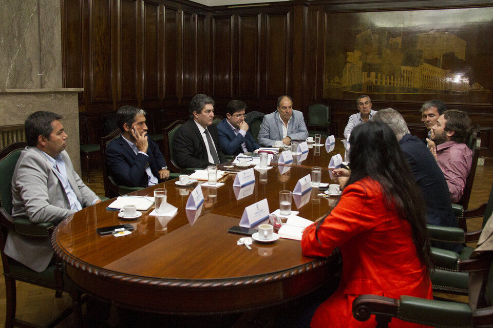 Lanziani recibió a funcionarios de las provincias petroleras