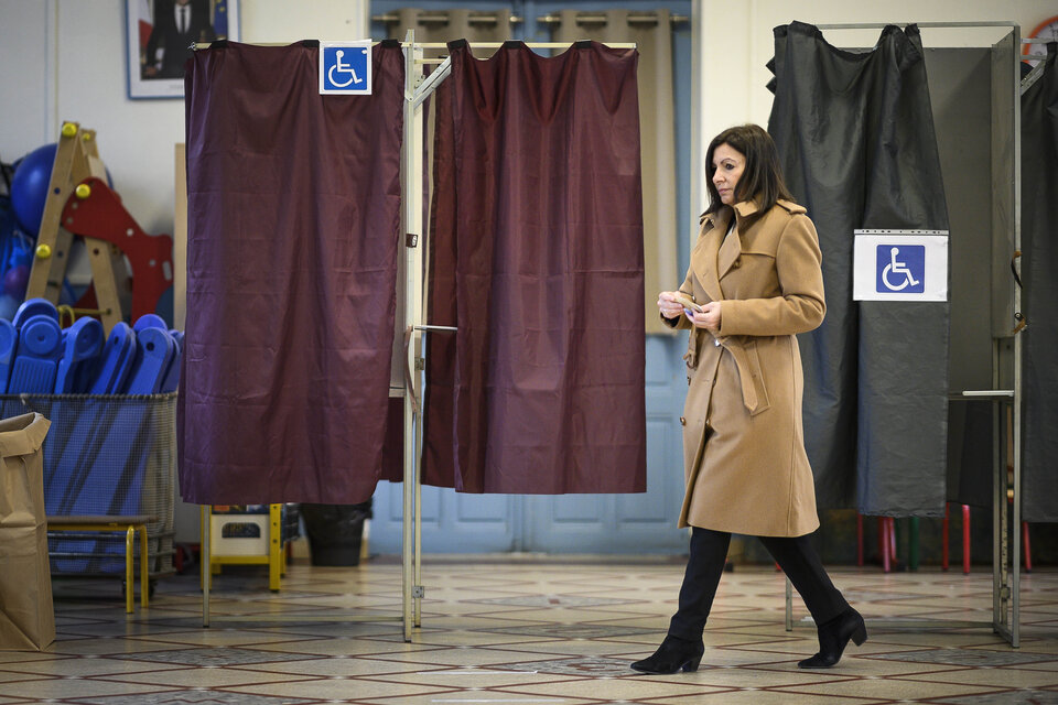 Anne Hidalgo, la actual Intendenta de París, salió primera en la votación con poco más del 30 por ciento de los votos. (Fuente: AFP)