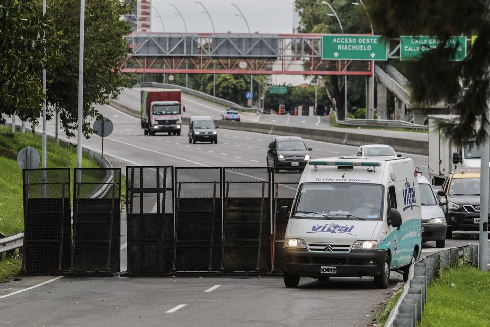 Dos tercios de los accesos a la ciudad fueron cerrados por la cuarentena. (Fuente: Bernardino Avila)