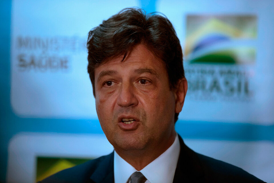 Luiz Henrique Mandetta, ministro  de Salud de Bolsonaro.
