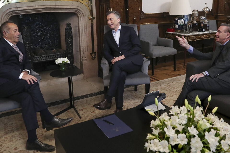 Adolfo Rodríguez Saá, Macri y Pichetto sellaron su acuerdo con una reunión en Casa Rosada. (Fuente: Noticias Argentinas)