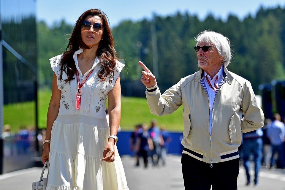 Ecclestone y su esposa brasileña Fabiaba Flosi.  (Fuente: AFP)
