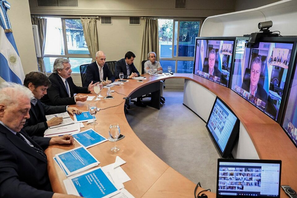 Alberto Fernández en teleconferencia desde Olivos con los gobernadores.  (Fuente: Télam)