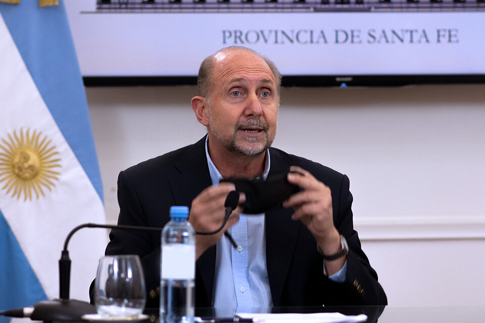 Gobernador Omar Perotti: "Actividad sin dañar la salud".