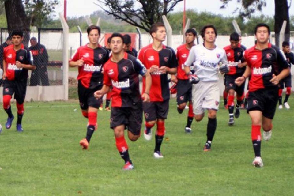 La venta de juveniles que lleva adelante Newell’s desde 2017 ni siquiera cerró por cuarentena. (Fuente: Prensa N.O.B.)