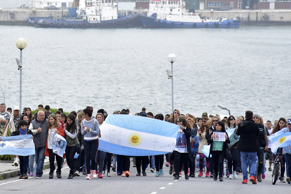 Reclamo en Mar del Plata de los familiares de las víctimas al cumplirse un año del hundimiento.