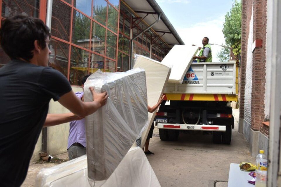 Por el avance del coronavirus en el Conurbano, los centros de aislamiento abiertos por los municipios ya comenzaron a recibir pacientes leves para internación.