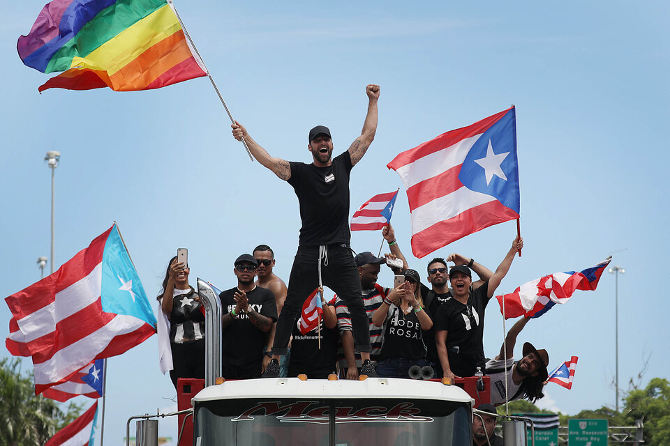 Ricky Martin participó de la masiva marcha en Puerto Rico para pedir la renuncia del gobernador.  (Fuente: AFP)