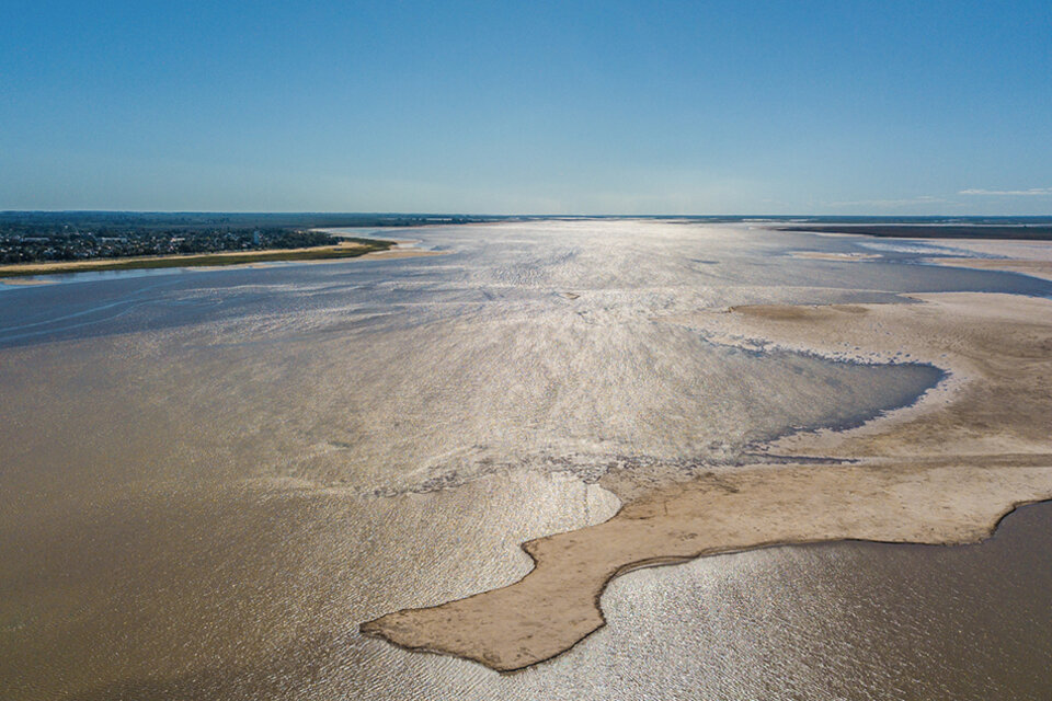 La disminución del caudal del Paraná afectó el nivel de la laguna Setúbal, en la provincia de Santa Fe. (Fuente: UNL)