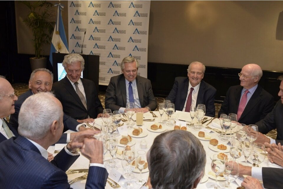 Antes de la pandemia, la cúpula de AEA con el presidente Fernández. (Fuente: NA)