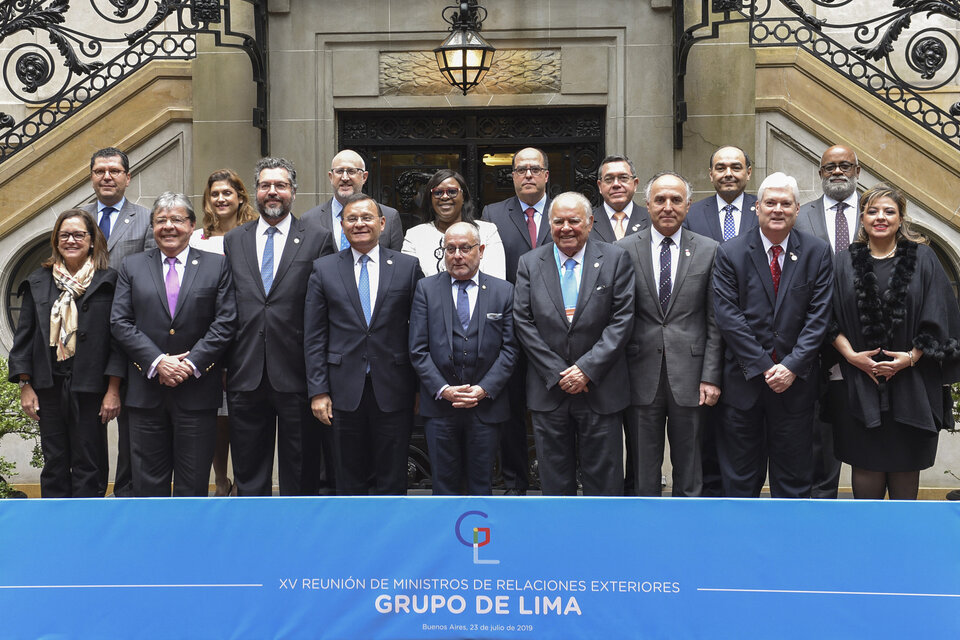 El Grupo de Lima respaldó al autoproclamado “presidente encargado” de Venezuela, Juan Guaidó. (Fuente: NA)