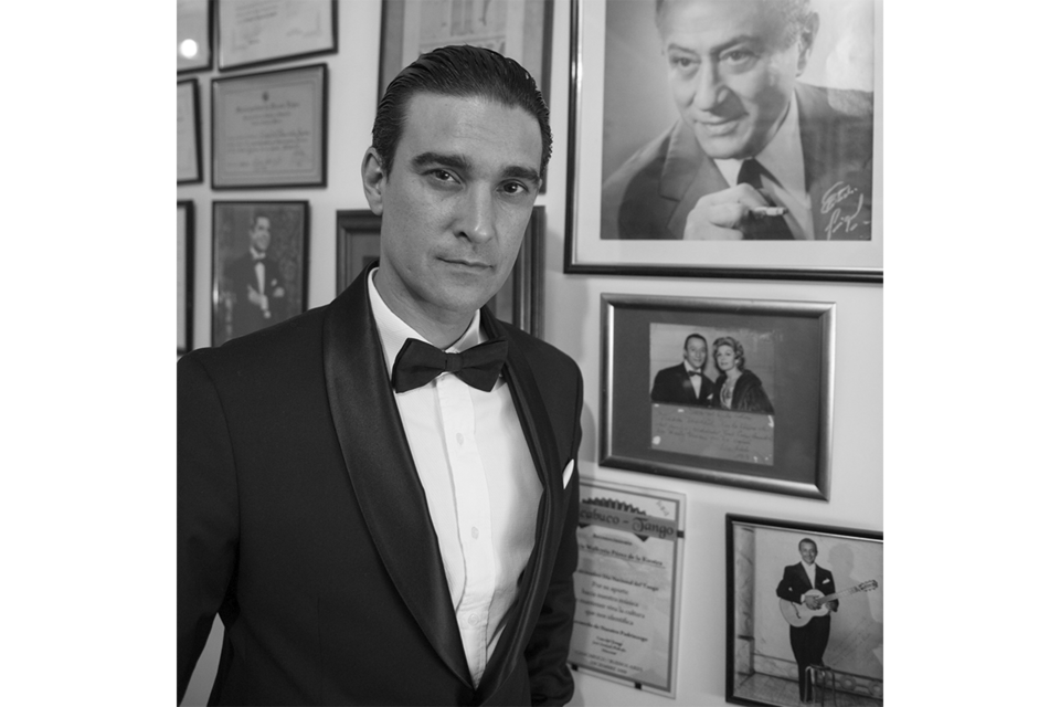 Charlo, leyenda del tango, en la voz de Agustín Fuertes