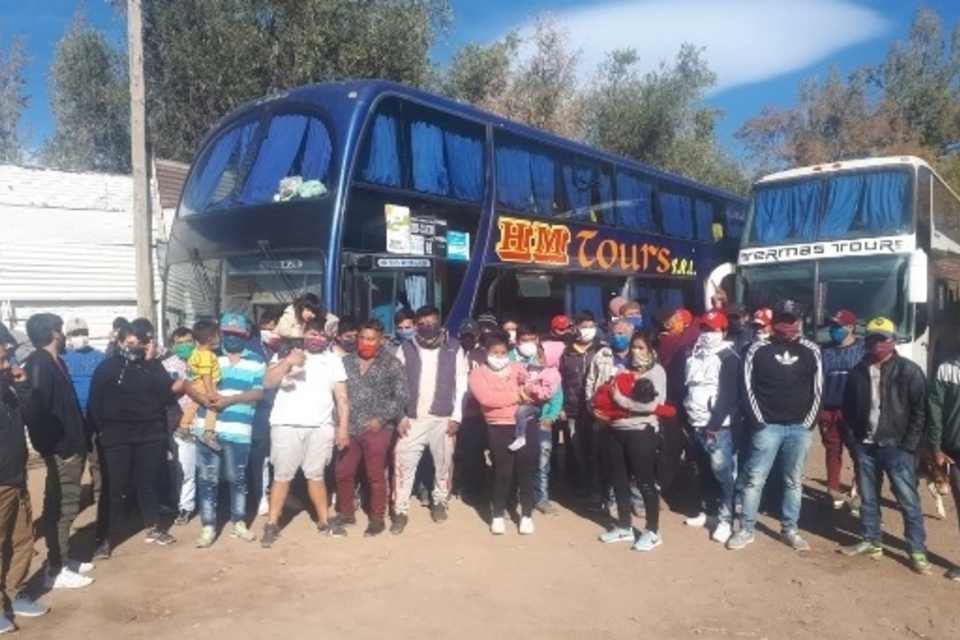 Trabajadores migrantes varados en Mendoza esperan volver a Salta