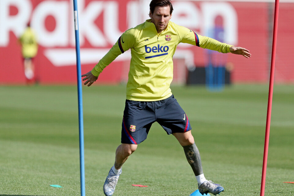 Messi ya está entrenando, pensando en el 12 de junio como posible fecha de regreso. (Fuente: EFE)