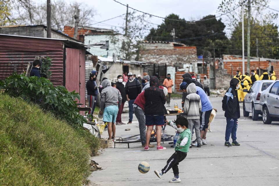 La mirada de las organizaciones sociales frente a la pandemia en las villas. (Fuente: AFP)