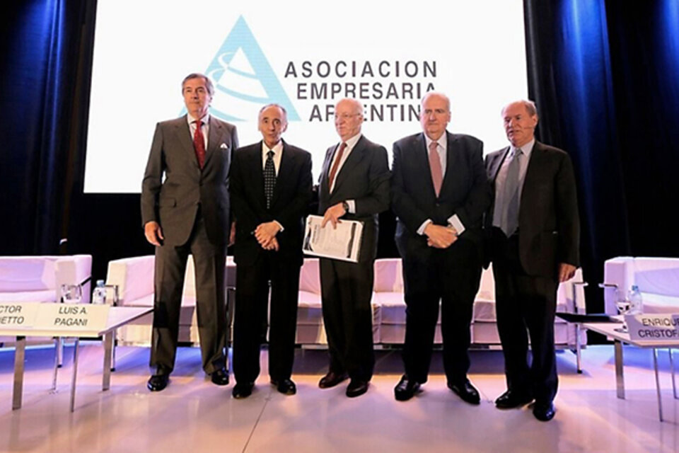 La cupula de AEA, integrada entre otros por Héctor Magnetto, Paolo Rocca y Luis Pagani.