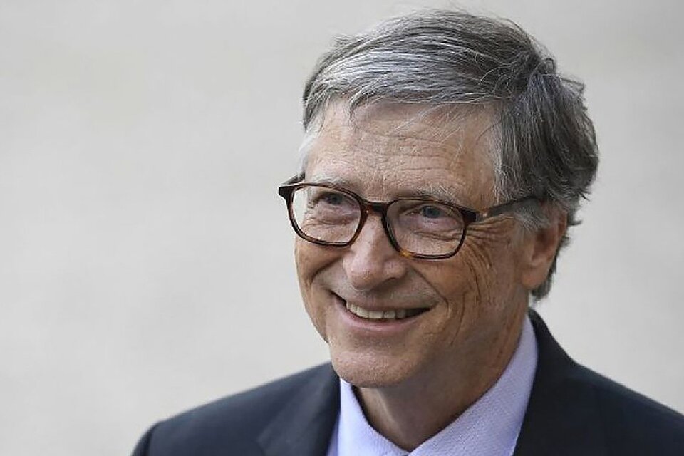 Bill Gates, el creador de Microsoft, se dedica a la filantropía junto a su mujer.
