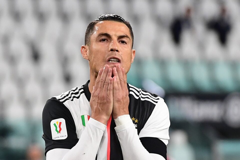 Cristiano Ronaldo se lamenta el tiro del penal. (Fuente: AFP)