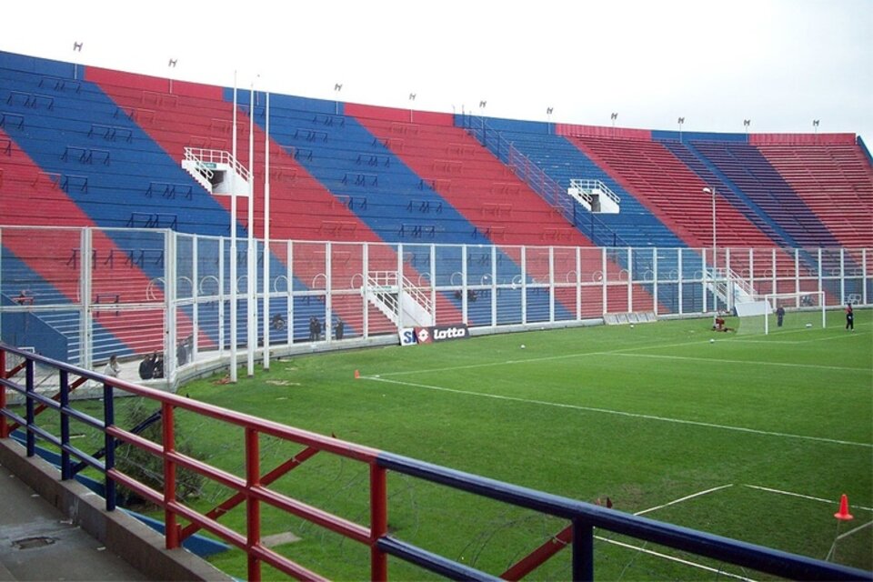 El estadio de San Lorenzo está a pocos metros de la villa 1-11-14.  (Fuente: Télam)