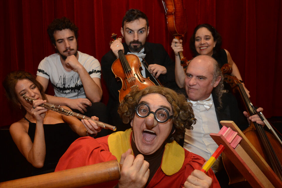 Los chicos escuchan Vivaldi, Mozart o Brahms, pero también "Rapsodia Bohemia" de Queen. 