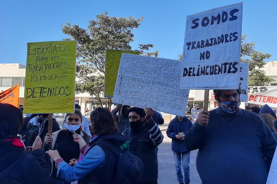 Manifestación de familiares en la Ciudad Judicial de Salta
