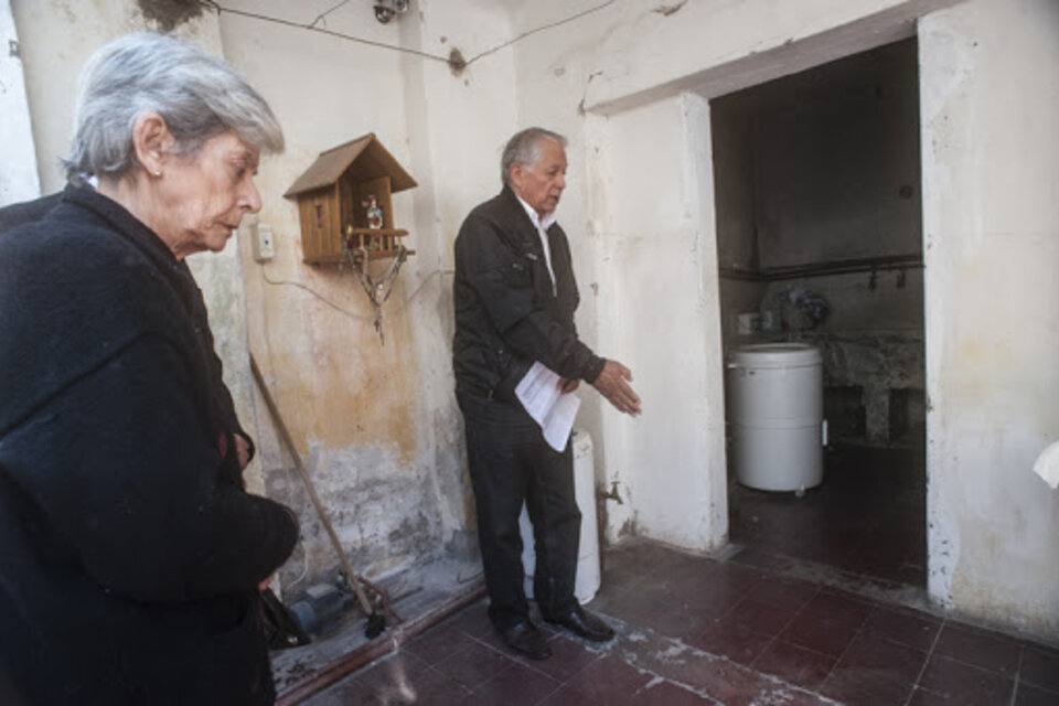 Sonia Rey y Víctor Cobos, en la inspección al CCD de la Comisaría 4º 