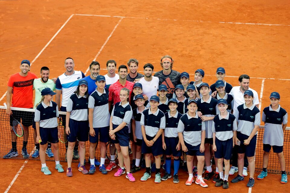 Djokovic, Zverev, Dimitrov y cía. acompañados de niños en el Adria Tour. (Fuente: EFE)