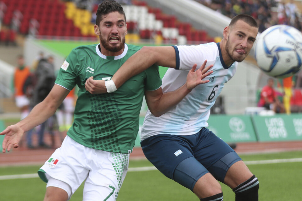 México prevaleció en varios sectores de la cancha.