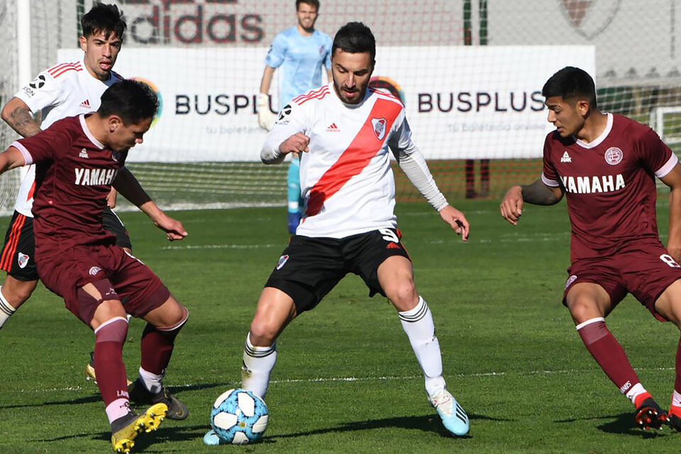 Scocco busca dejar atrás la desafortunada serie de lesiones que lo aqueja. (Fuente: Prensa River)